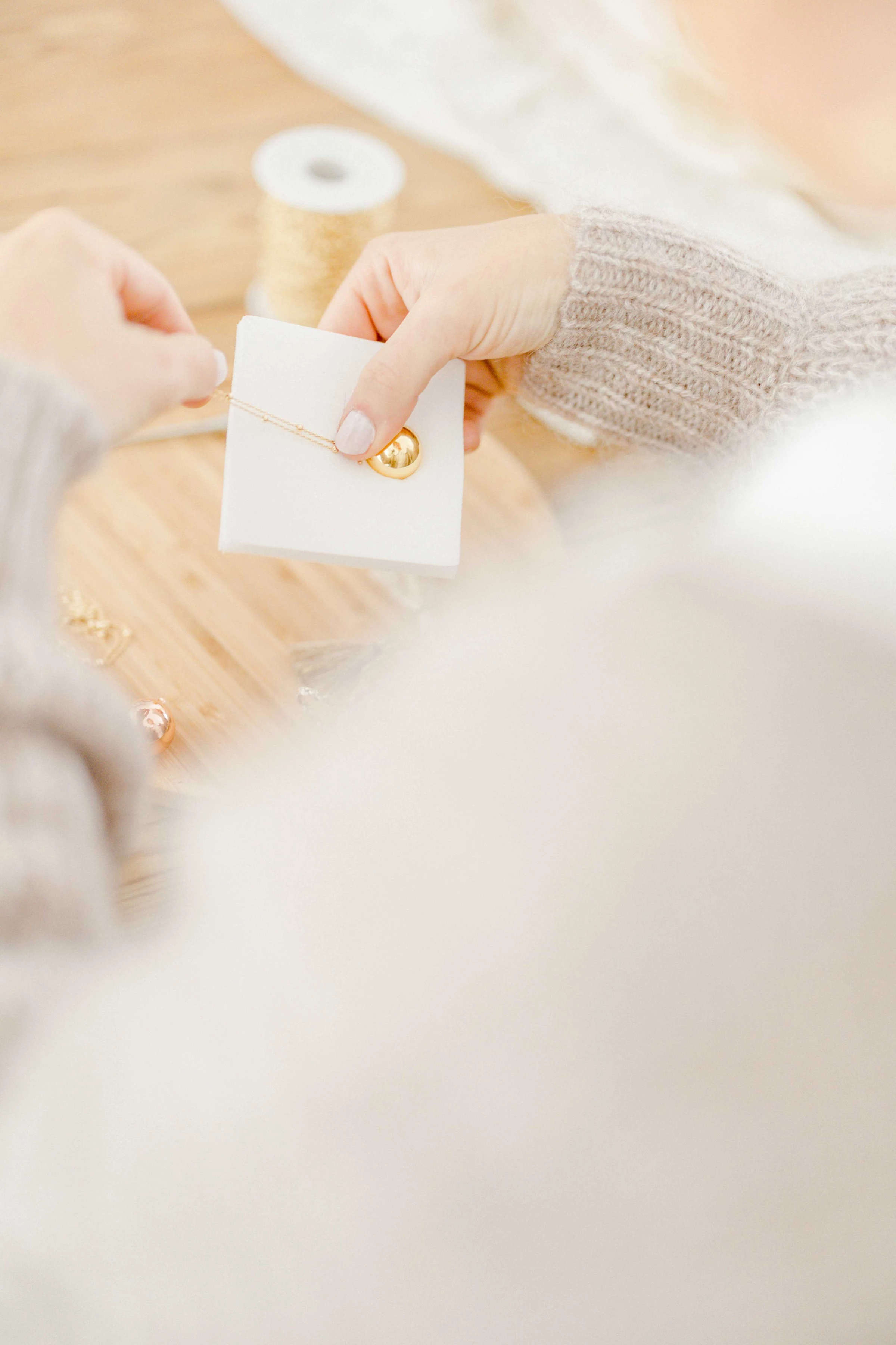 gris marron orange professionnel